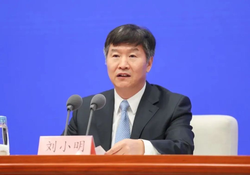 刘小明任海南省代省长此前为广西壮族自治区党委副书记