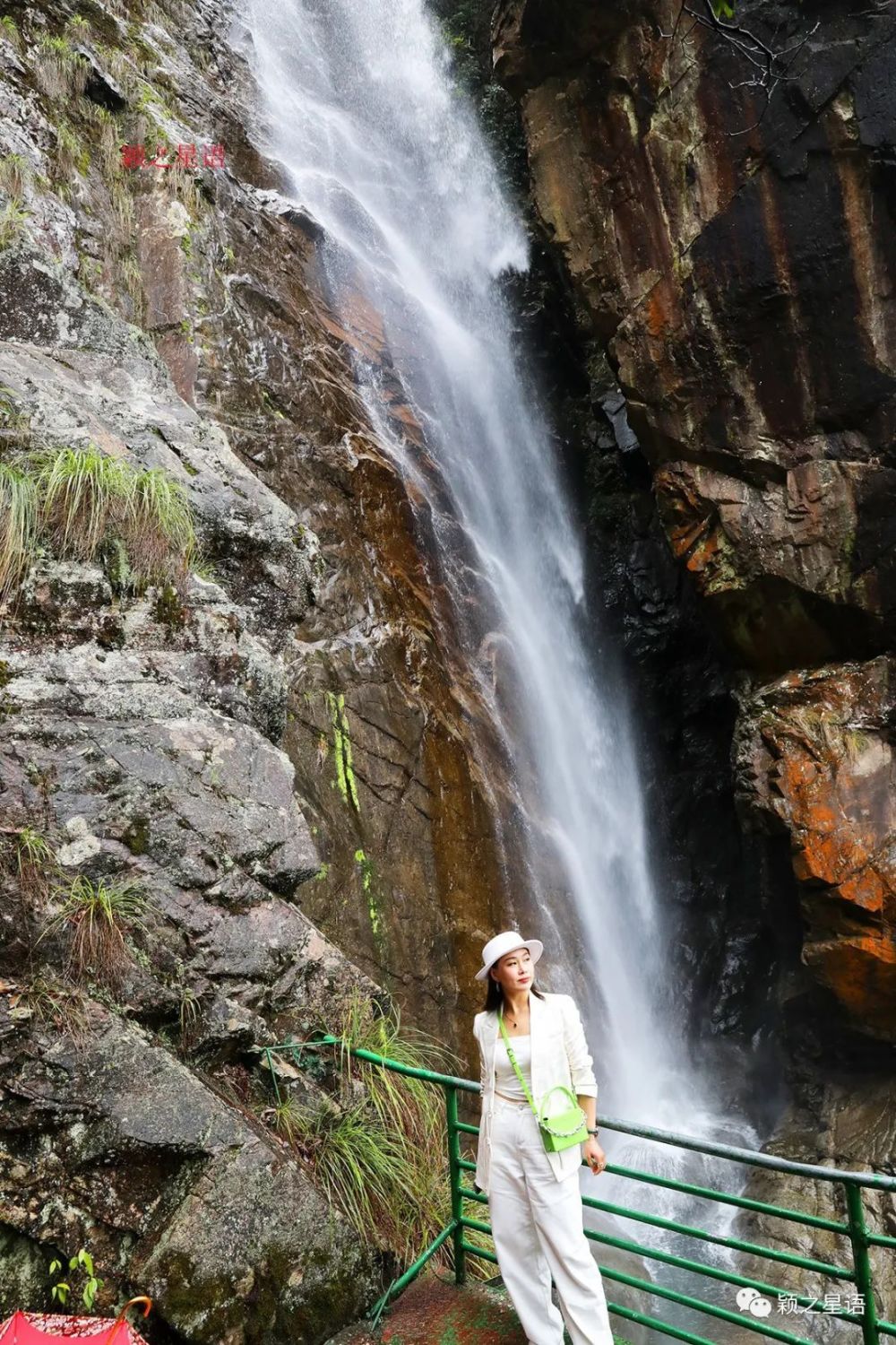 浙江最大水系钱江源神龙飞瀑从天降