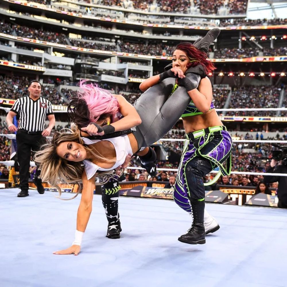 2023摔跤狂热大赛第一日|新任最毋庸置疑wwe双打冠军诞生_腾讯新闻