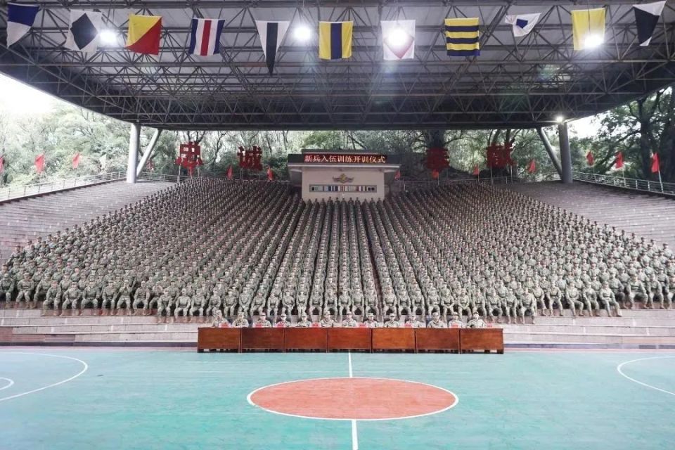 速来围观沙角大学新兵开训