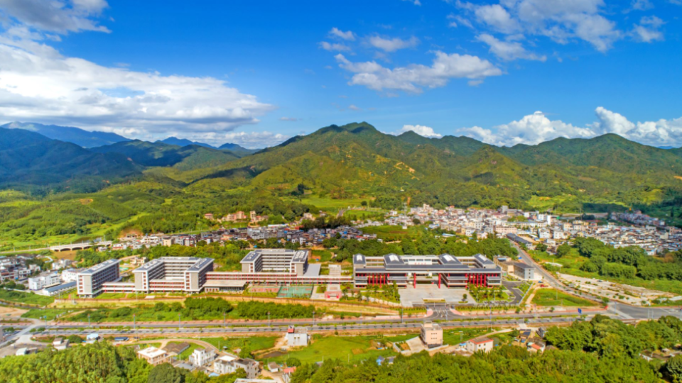 学习宣传贯彻党的二十大精神丨惠东高潭:传承革命薪火 建设"红色小镇"