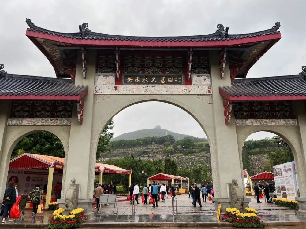 多路记者前往同安安乐园,薛岭山陵园,集美天马山中华永久墓园,南普陀