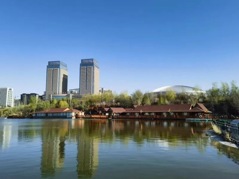 丝路天府多彩伊宁伊犁河旅游风景区做好准备迎接旅游季