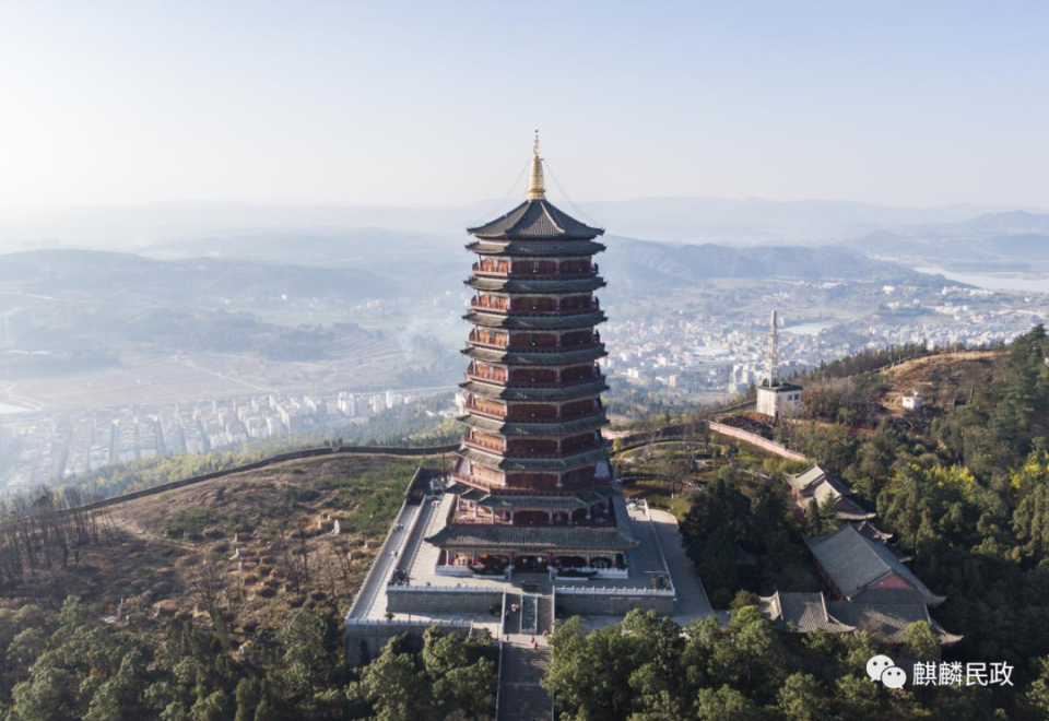 曲靖地名荟萃寥廓山