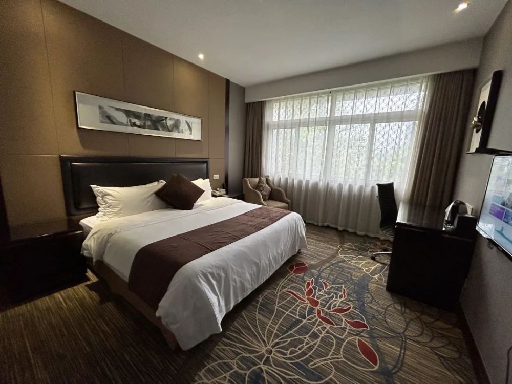 崭新面貌塔山宾馆重新开业