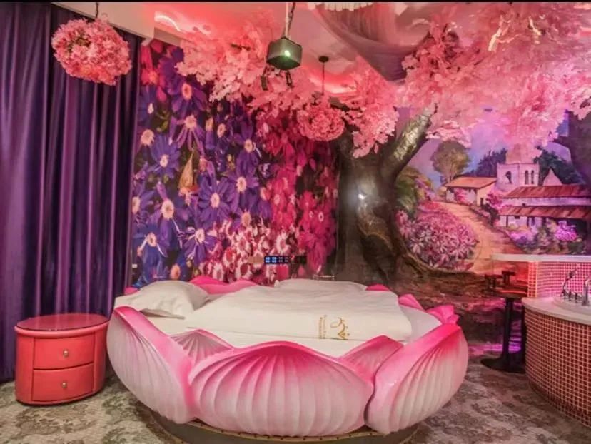 比成都更懂情趣的是成都的情趣酒店