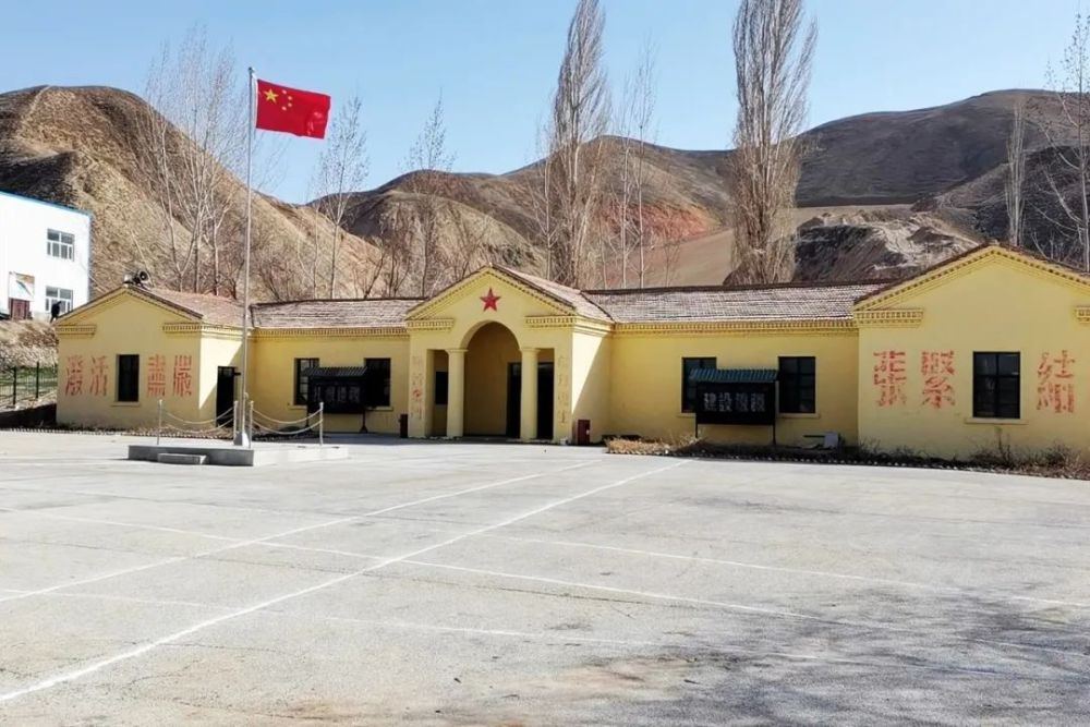 石河子军垦第一连提升改造项目建设完成过半_腾讯新闻