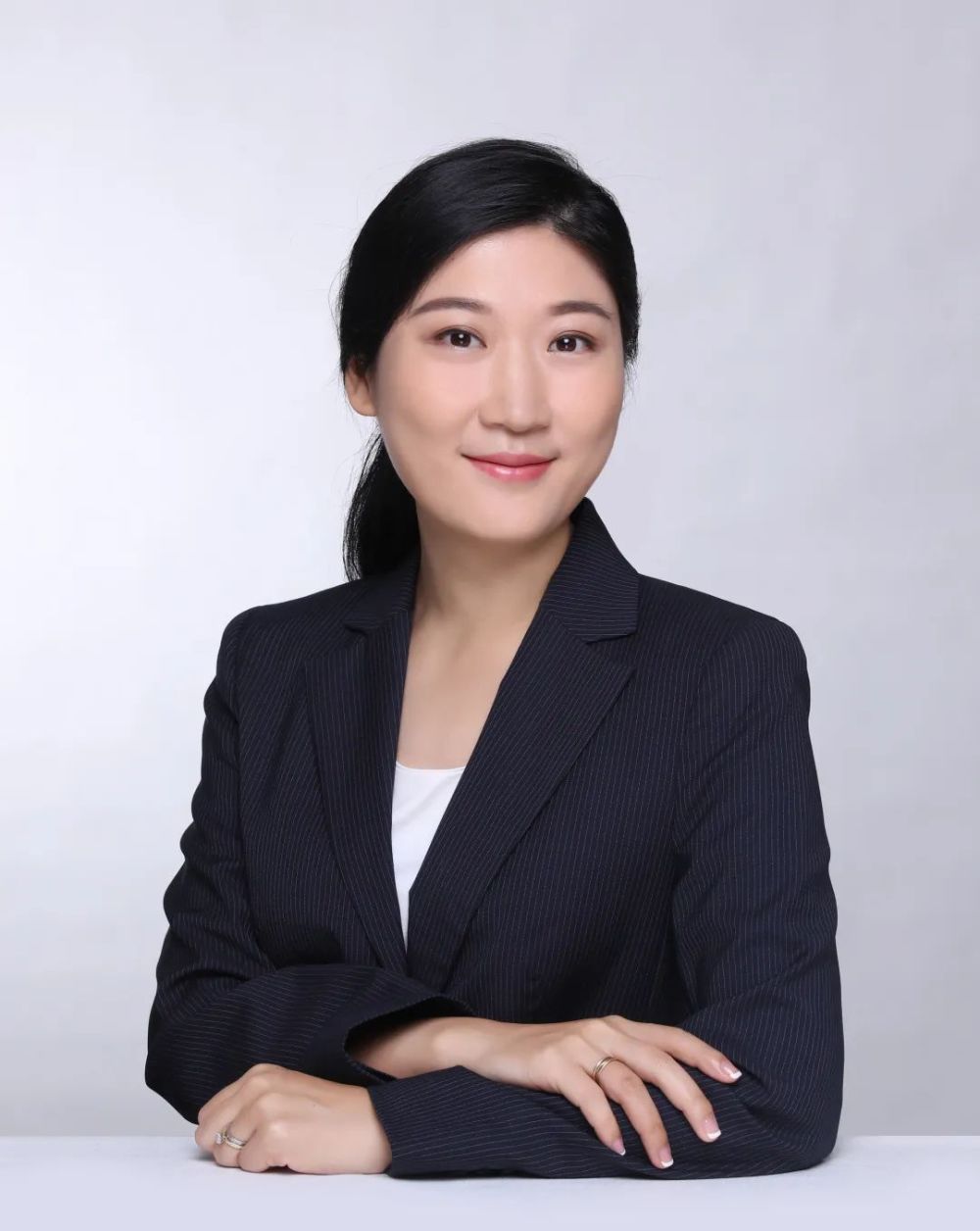 ChatGPT挑战保险代理人？智能机器人能否接棒，信任与责任之问