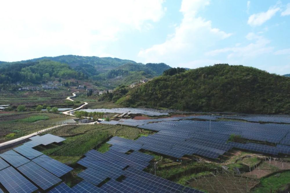 强省会息烽县小寨坝镇持续推动绿色发展