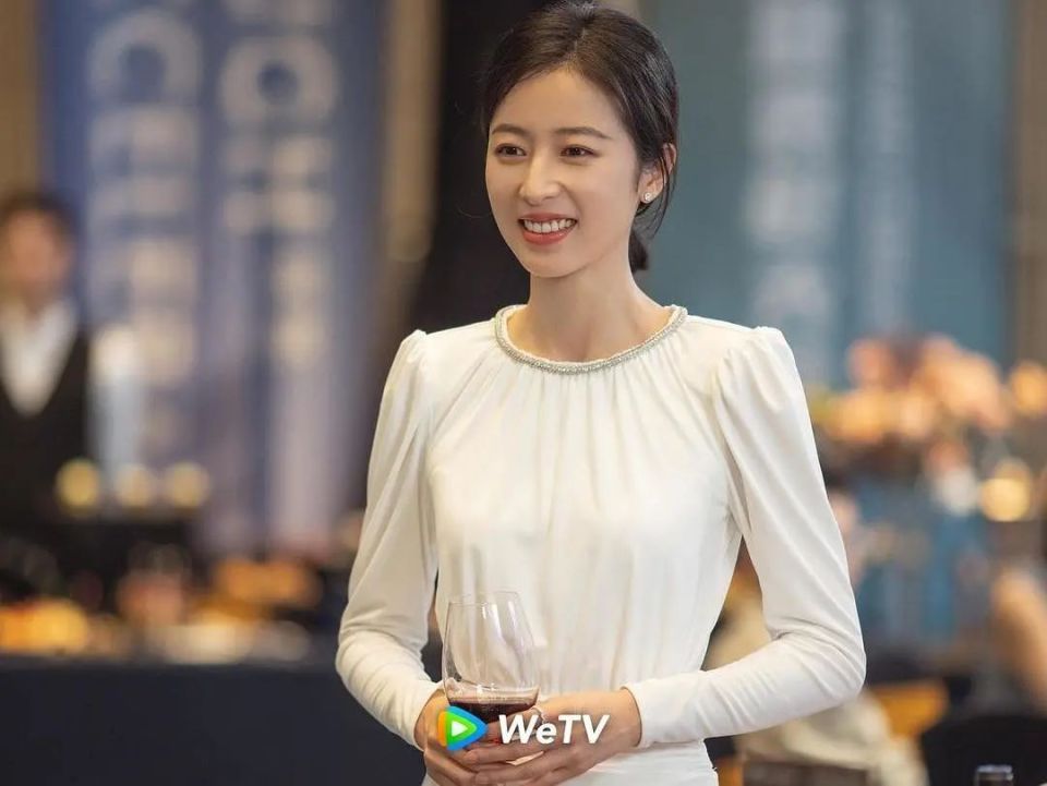 全是基础款周雨彤为什么穿得这么好看