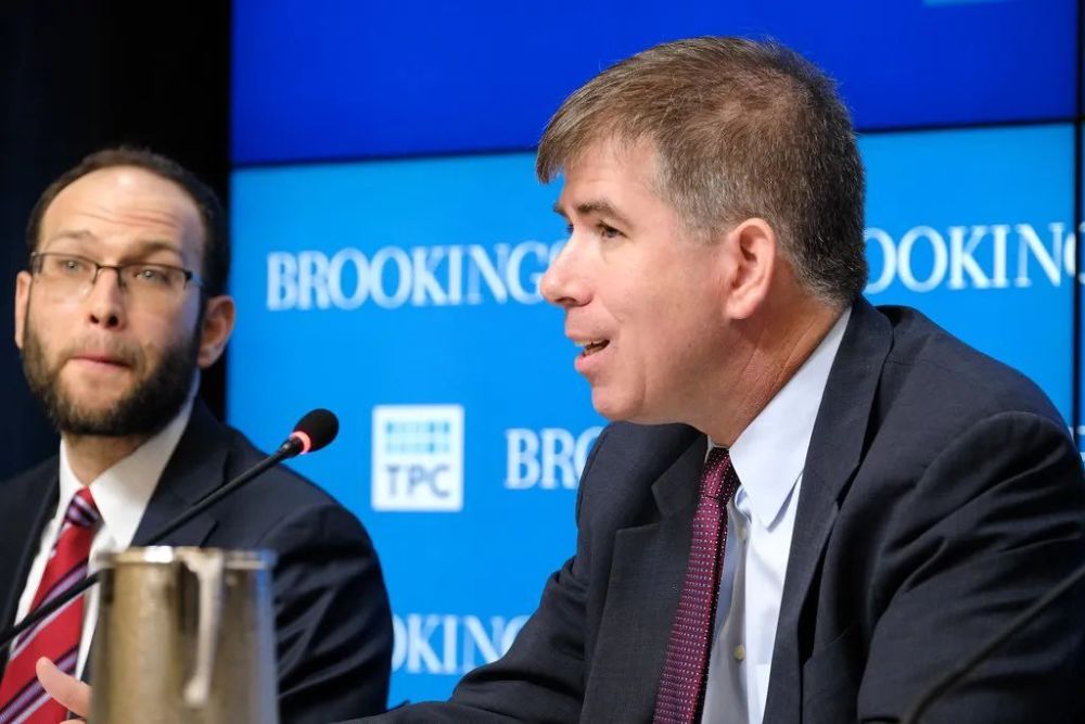 不仅仅美国白宫多次表态美国官员计划访问中国,美国财政部副部长萨姆