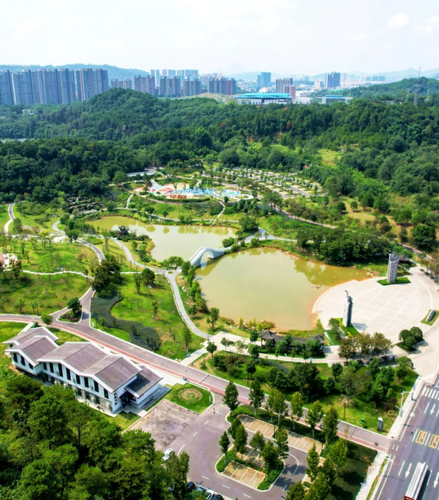 韶州公园part.03园区内的武江区文化馆和武江区博物馆都可免费参观.