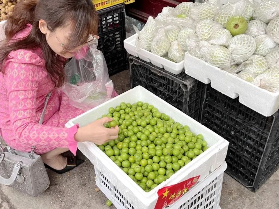 琳琅满目崇左应季水果上市啦一起来看看价格如何