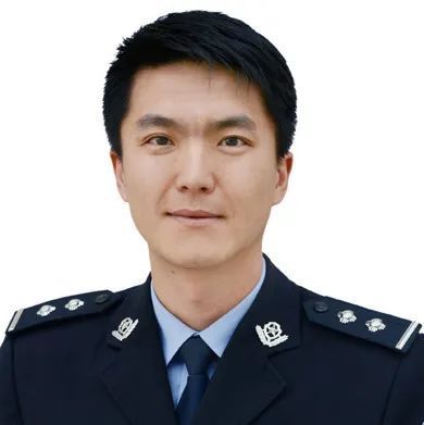 武威监狱党委副书记,政委秦崇贤甘谷监狱党委书记,监狱长马金川武都
