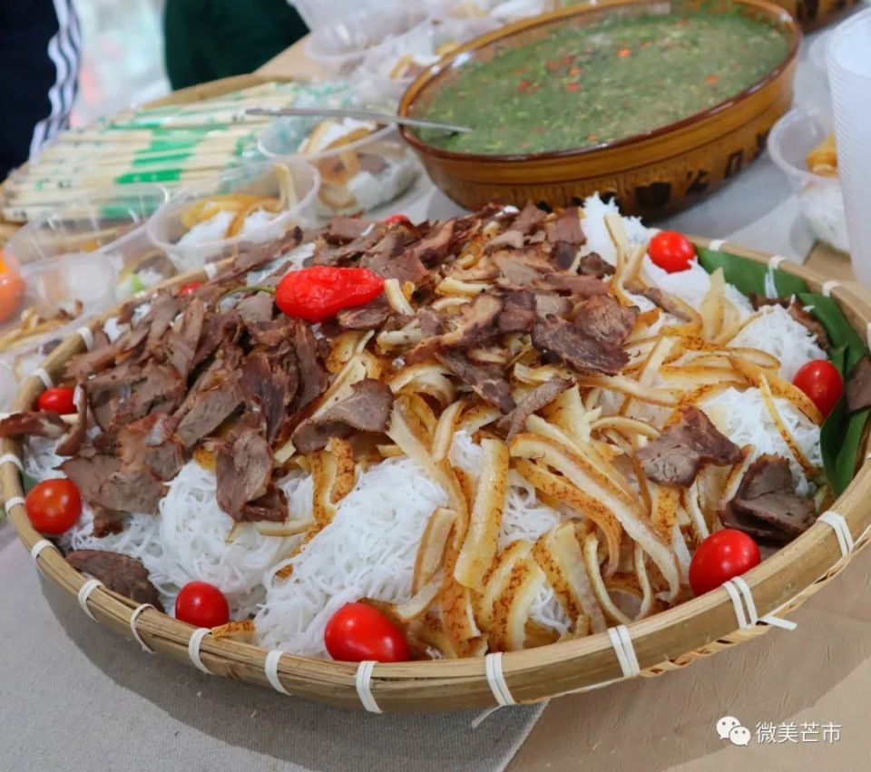 芒市的民族特色美食大集合啦!快来一饱眼福_腾讯新闻