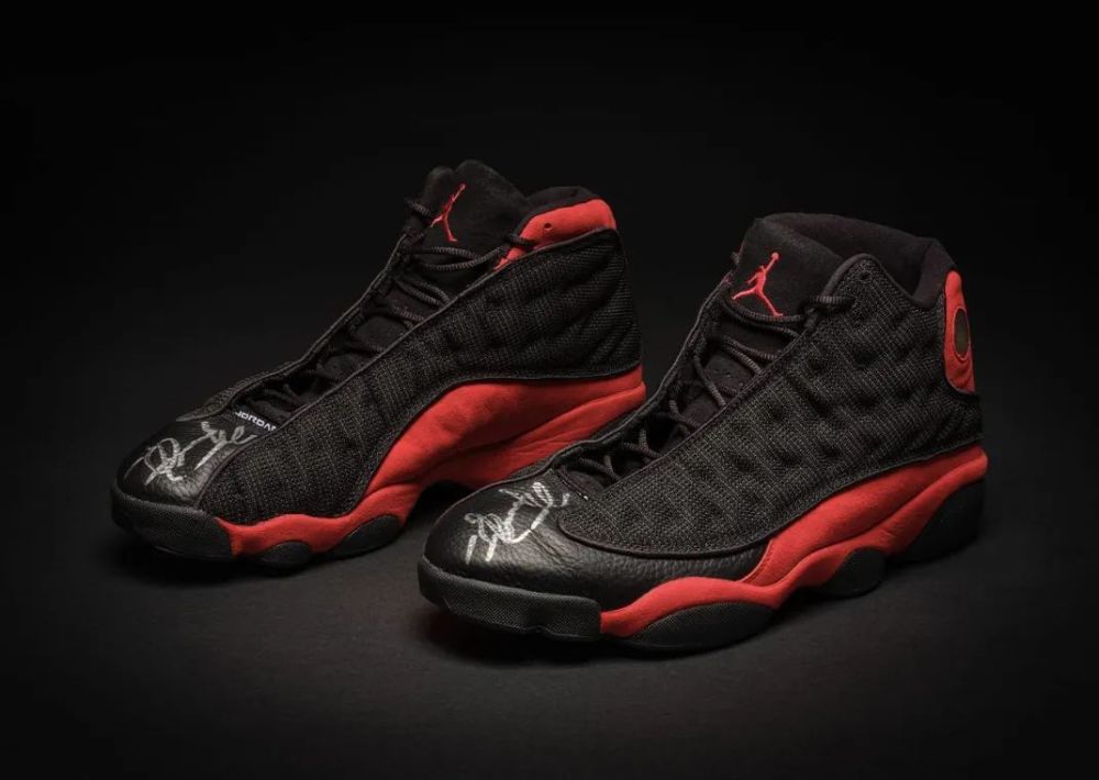 这双 aj 荣膺"史上最贵球鞋"!_腾讯新闻