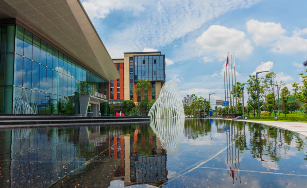 成都芯谷肩负着打造"中国集成电路新一极"的重要使命,是双流落实成都