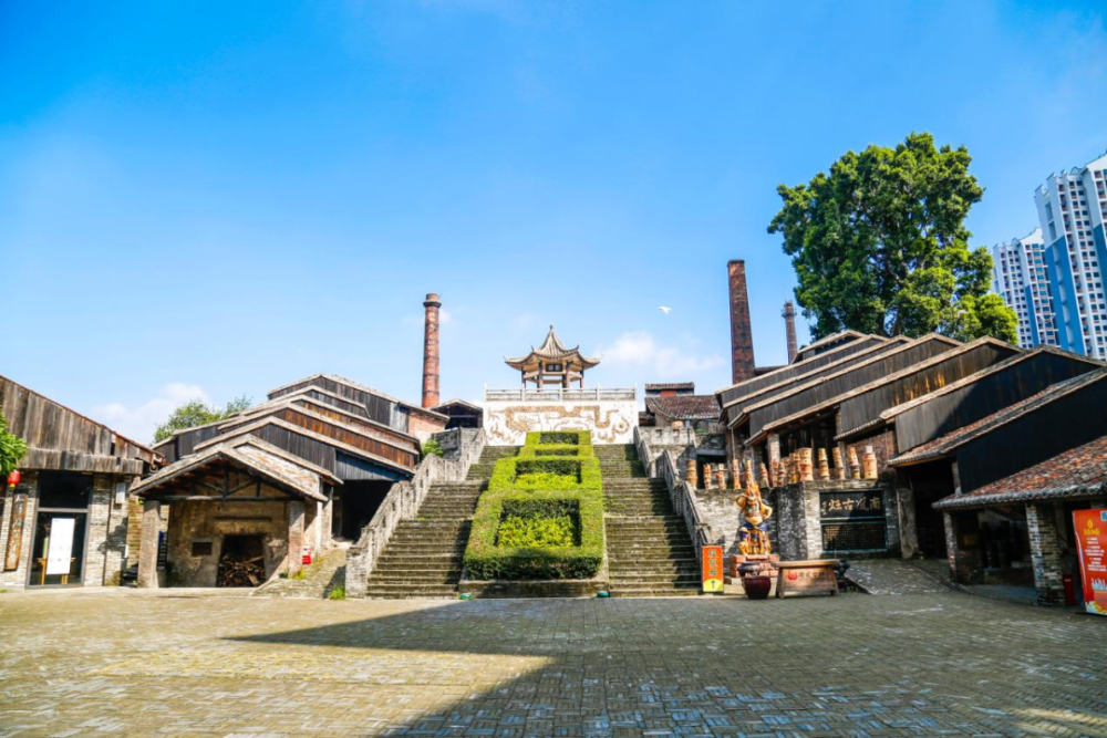 周紫霄：千年窑火焕新城市底釉，妙手打造世界的美陶湾_腾讯新闻