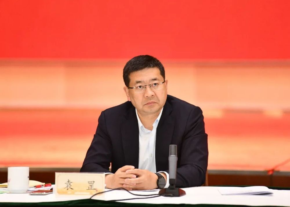 区领导张恂,李铭,邱运理,金正斌,唐卫星,何冬宾,朱喜林,蔡宁,翟金国