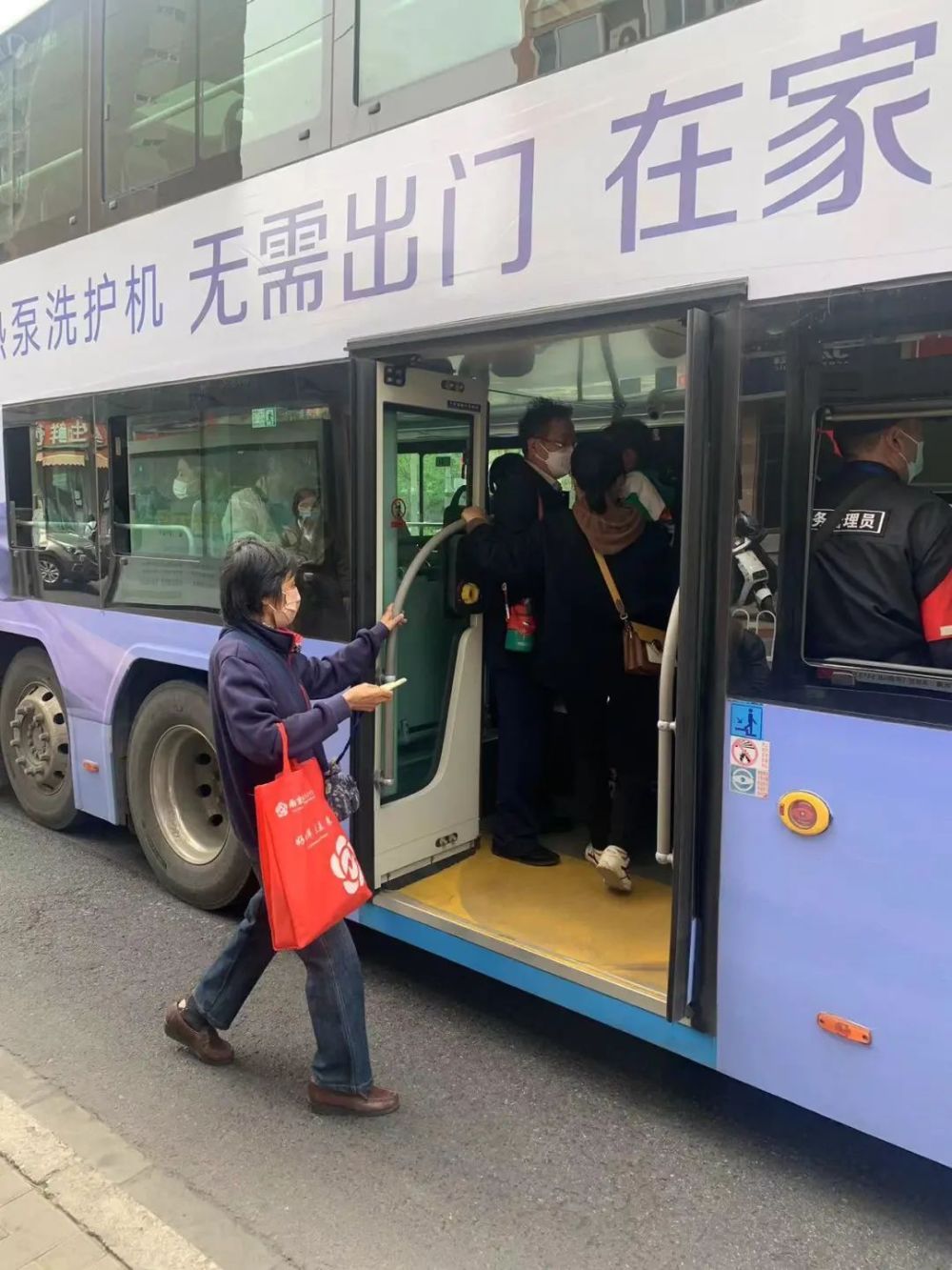 北京地铁、公交已不强制乘客戴口罩！记者探访，他们说——600262北方股份2023已更新(今日/腾讯)600262北方股份
