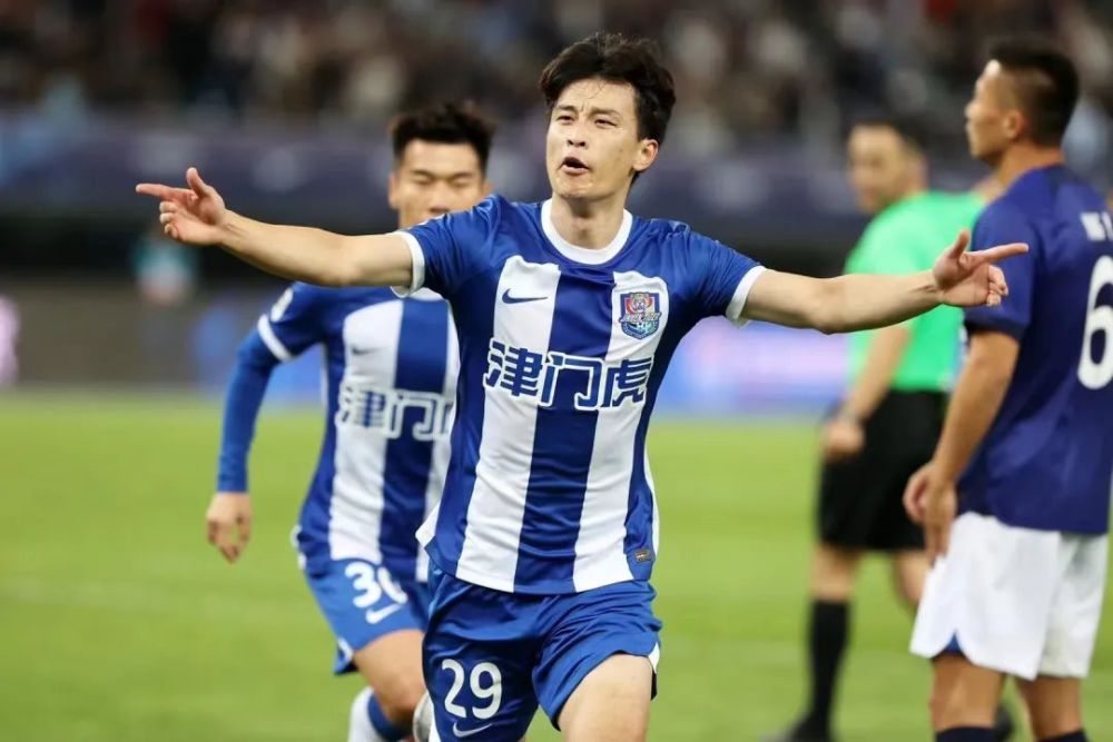联赛四轮战罢,打进 6 个进球的天津津门虎,并列排在中超各队进球榜的