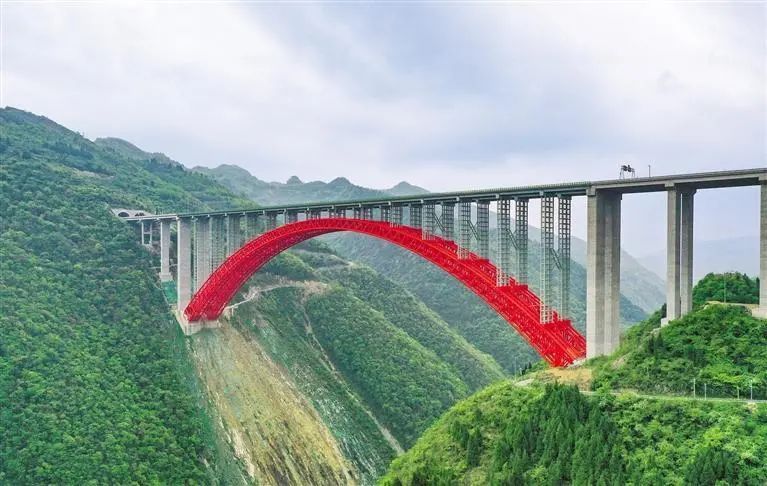 大发渠特大桥(无人机照片)万桥飞架,大道纵横.