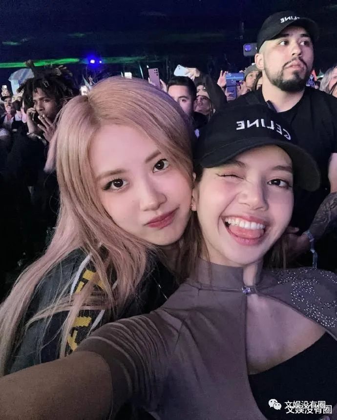 据韩国媒体报道:近日,女团blackpink成员rose朴彩英通过