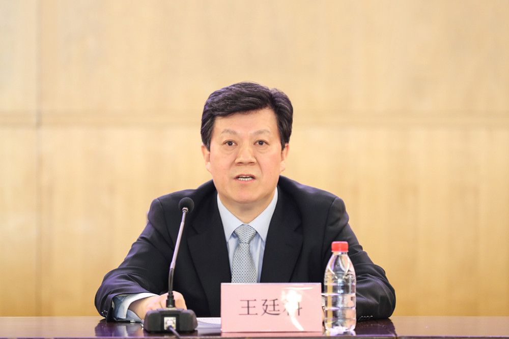 中国人保总裁王廷科升任党委书记_腾讯新闻