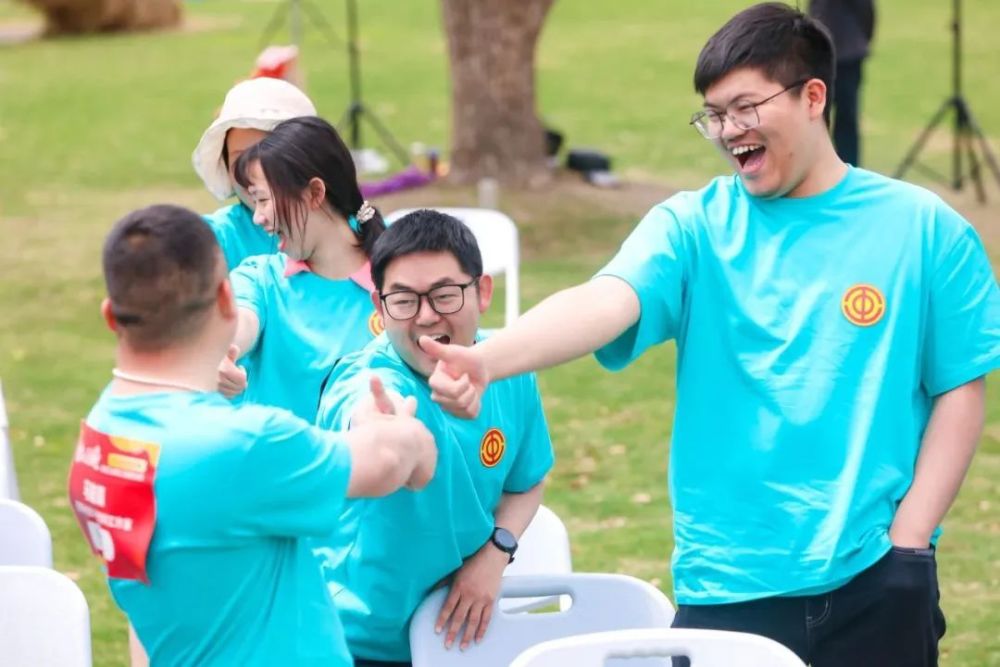 劳模,工匠齐聚人才林,一场趣味挑战赛正在上演……_腾讯新闻