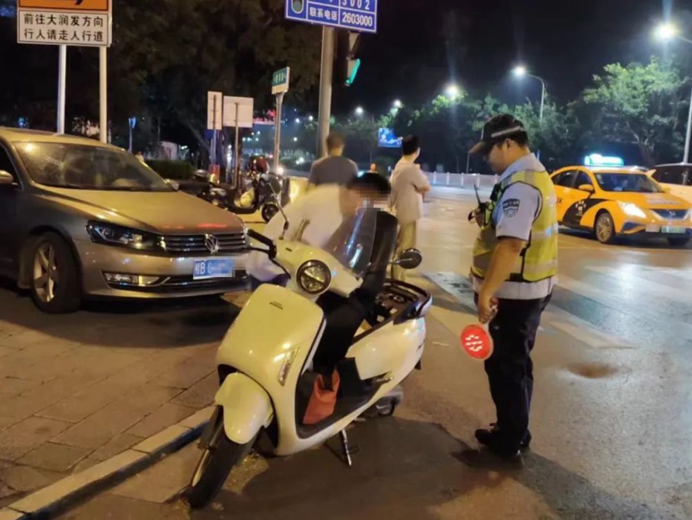 电动车摩托车傻傻分不清楚柳州16岁女孩酒驾被查竟这样说