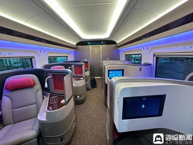 记者探访复兴号智能动车组:增设多处"科技感"实用设施,4月26日起将
