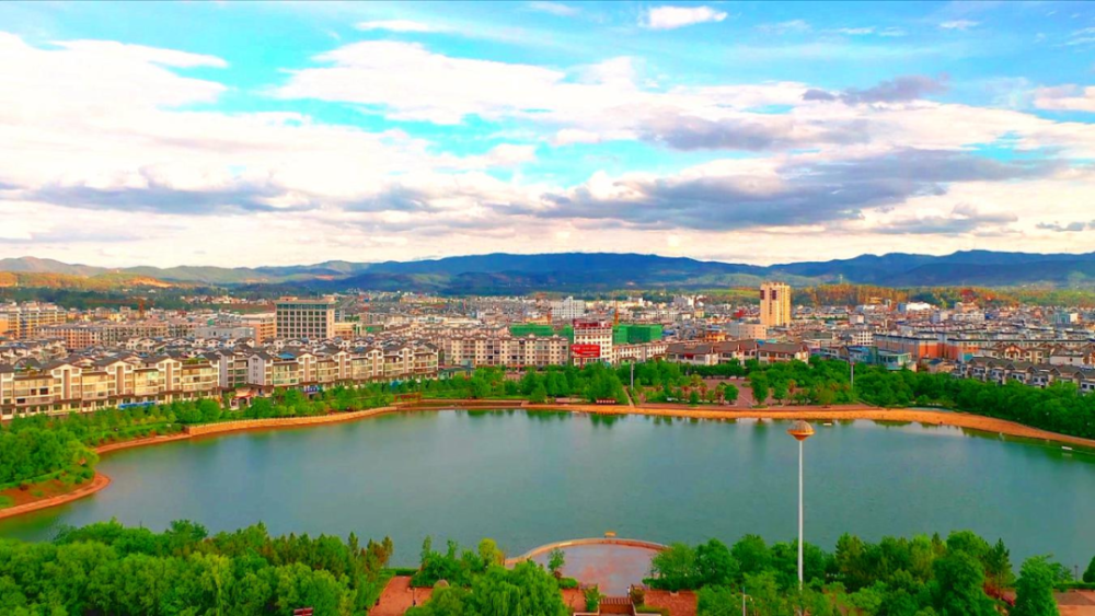 牟定:打造最干净城乡 建滇中绿美牟定