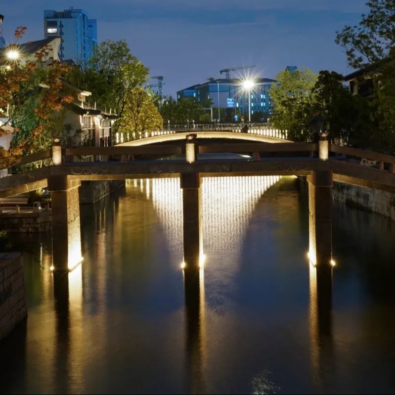 蟠龙山公园夜景图片