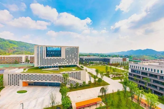 成都工业学院,生日快乐!_腾讯新闻