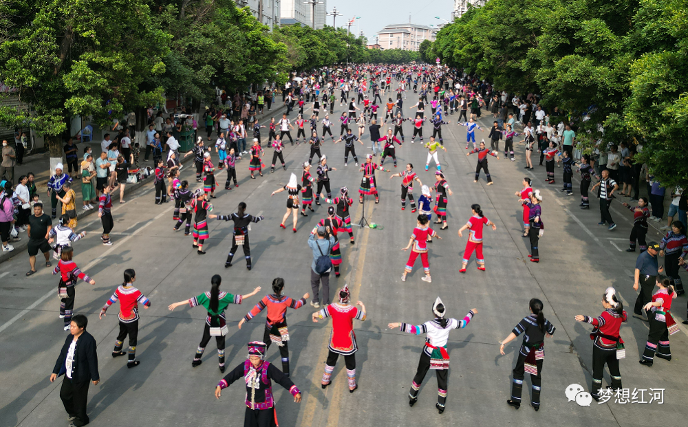 有一种叫云南的生活|红河县:"万人乐作"跳转"歌舞之乡"