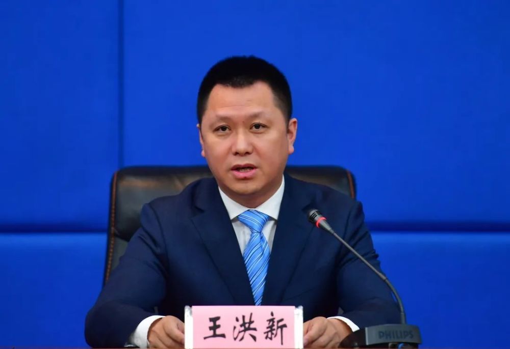 哈尔滨文化广电和旅游局局长王洪新王洪新说,刚刚过去的一季度,哈尔滨