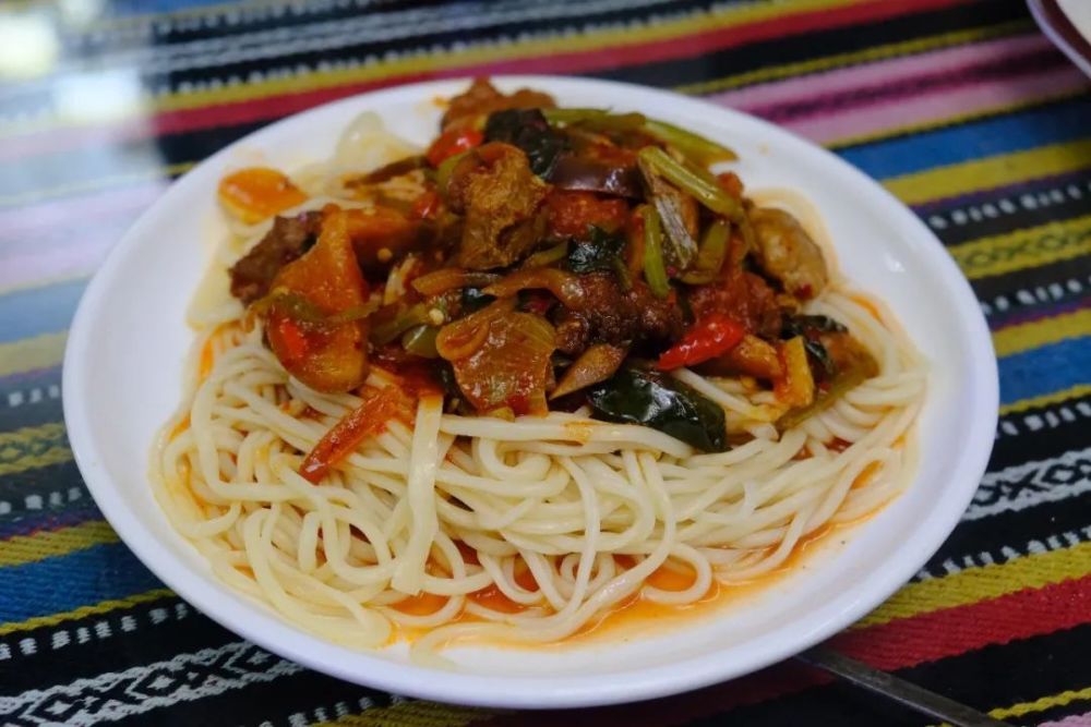 我用了五天,吃出了一篇喀什美食"百科全书"_腾讯新闻