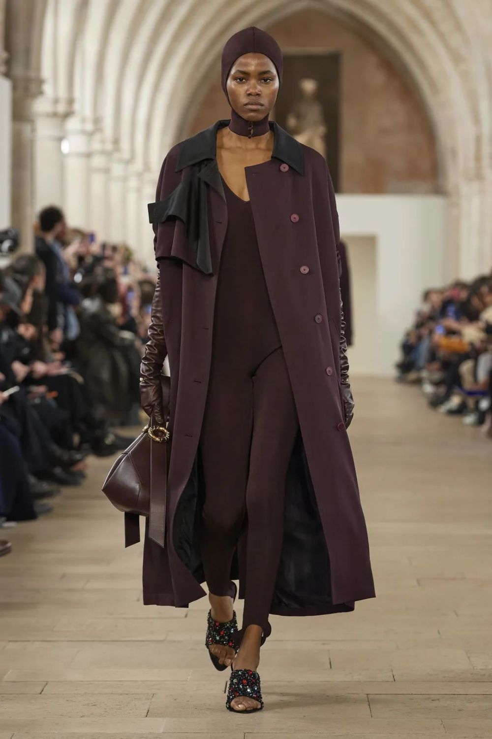 流行色|2023秋冬女装流行宝石色,太高级,太好看了～_腾讯新闻