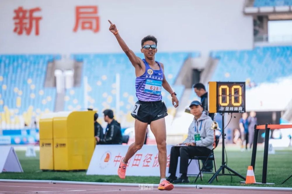 扎西次仁|跑在前,开新局!_腾讯新闻