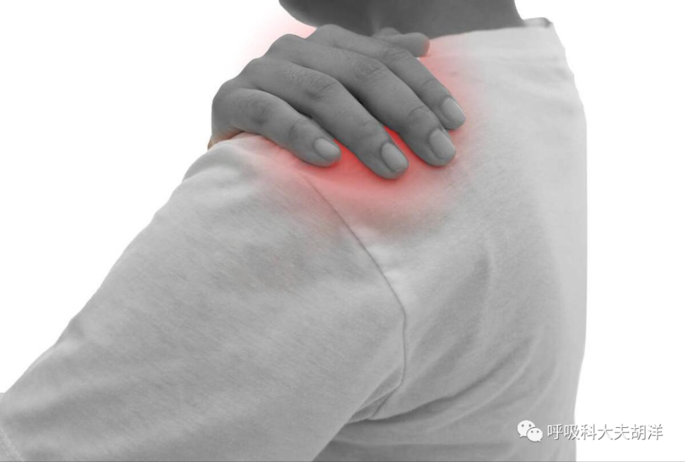 有时候背痛是肺癌晚期的表现,但大部分不是,早期肺癌都不痛_腾讯新闻