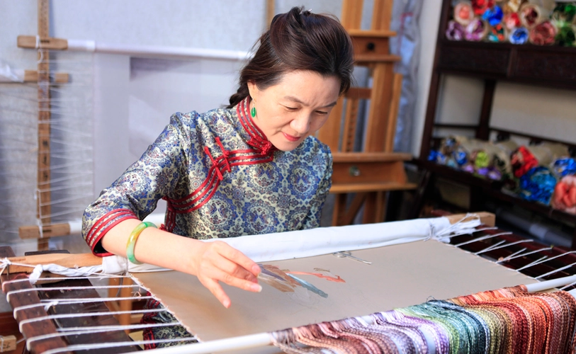 《印象》|对话苏绣代表性传承人姚建萍,走近她针下的世界