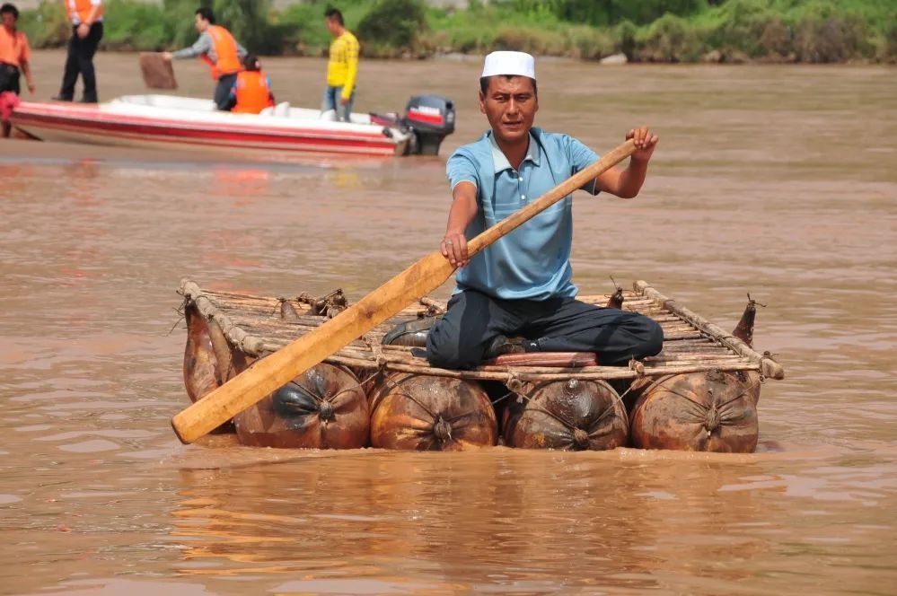 七里河非遗兰州羊皮筏子