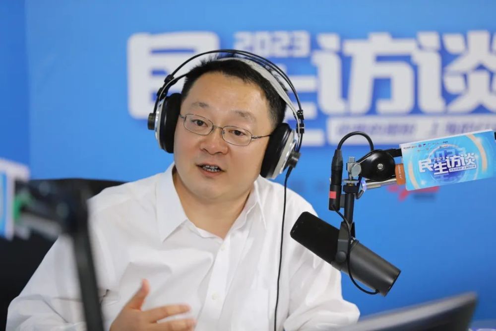 《【摩杰网上平台】打造幼儿养育教育公共服务“15分钟社区生活圈”、义务教育优质均衡提档加速……市民关心的教育热点来了》