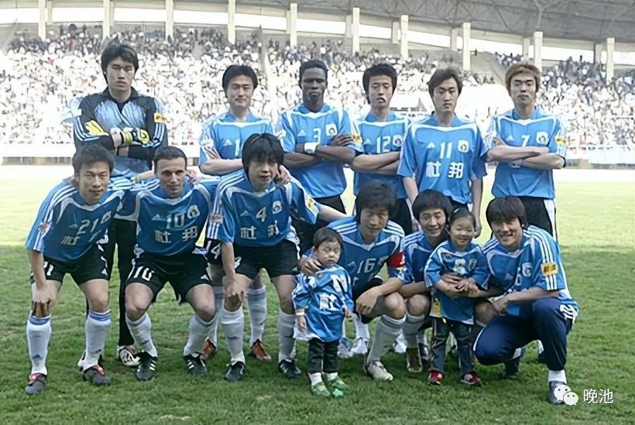大连足球史上今天:2005年实德1-0泰达为李明爱子庆生,阎嵩破门(5月4日