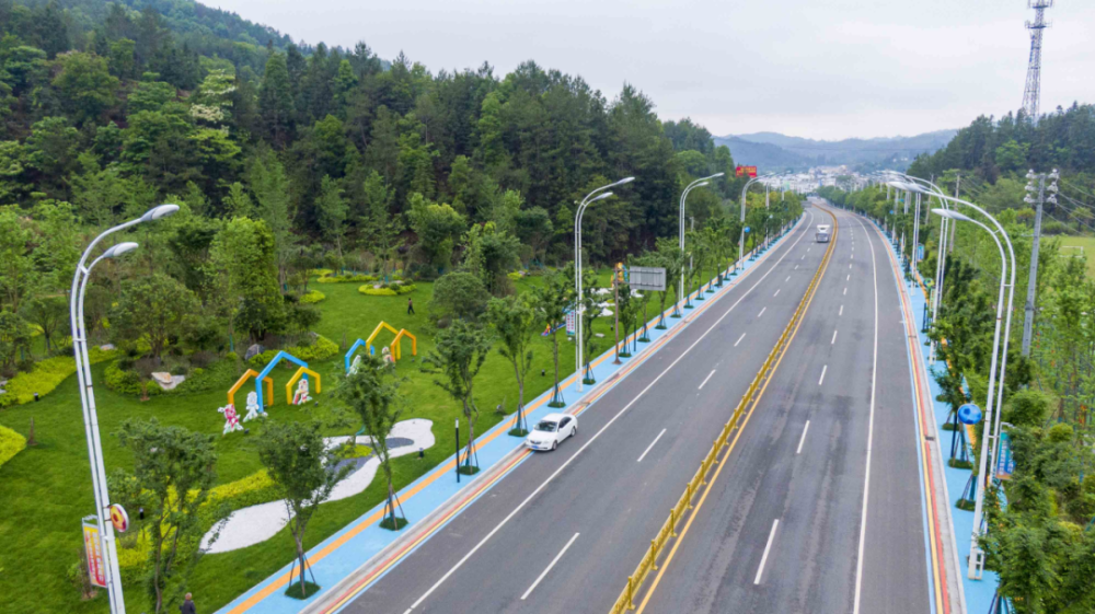 打通"断头路"优化定南城区路网便民行!