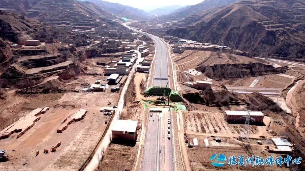 兰永临高速公路永大高速公路临康广高速公路胭脂河大桥今年以来,临夏