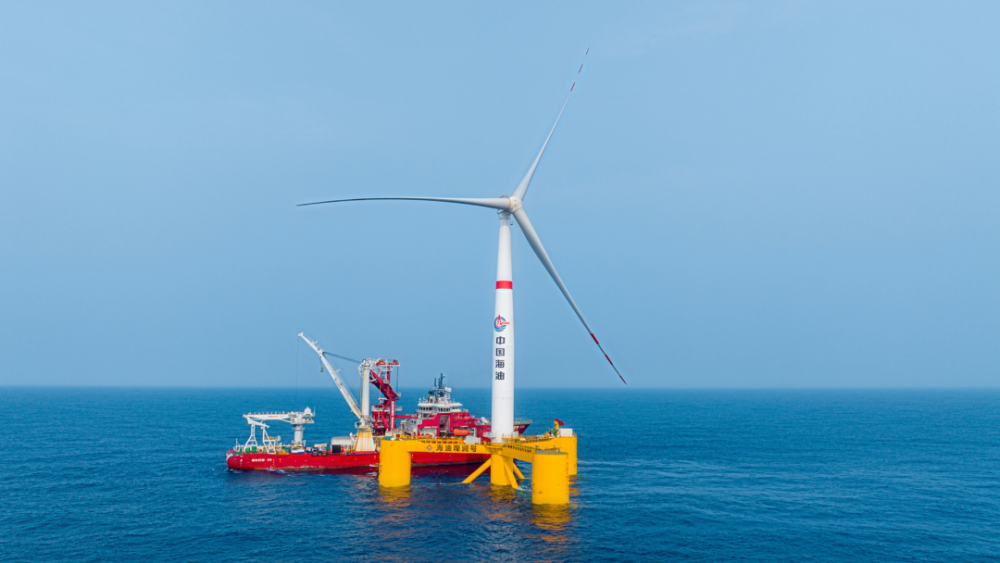 中国首座深远海浮式风电平台完成海上安装投产在即