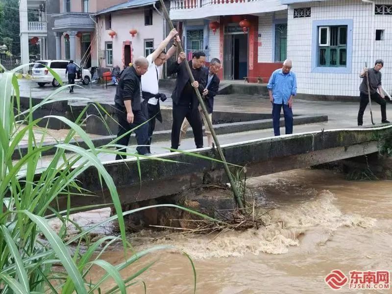 镇胡书村刘家边组322国道清沟排水邵武城区李纲路和八一路交接路段