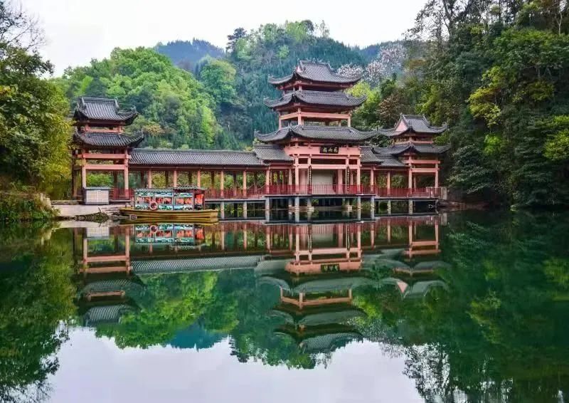 听云南|师宗凤凰谷 凤凰涅盘的"圣地"-腾讯新闻