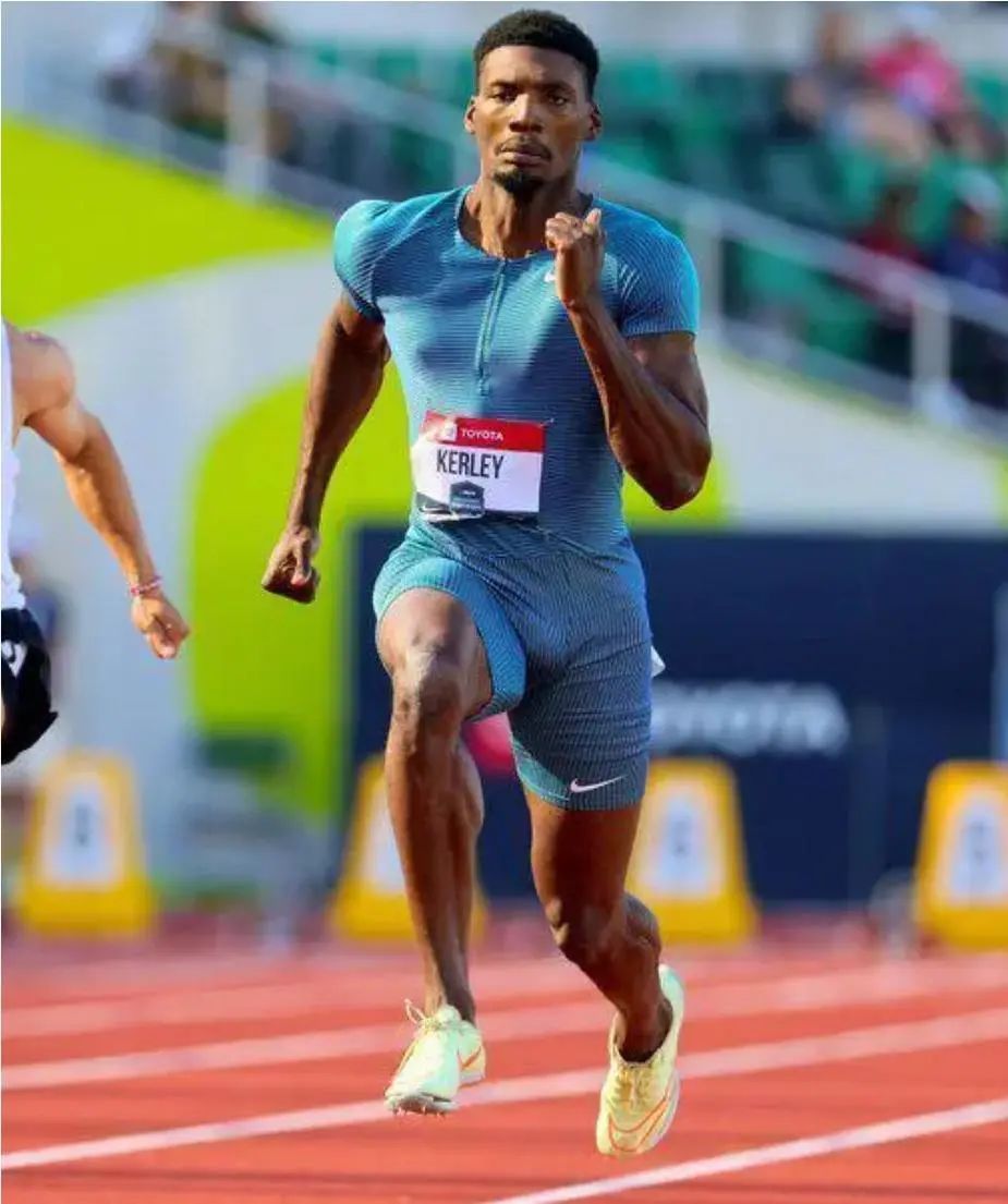 全栖速度王科尔利200米19秒92强势夺冠比博尔特更全面